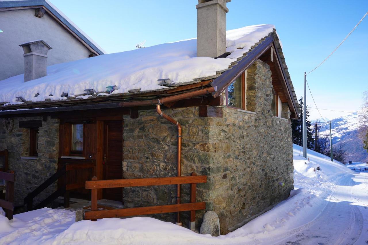 Chalet Saint Salod - Pila Villa Charvensod Buitenkant foto